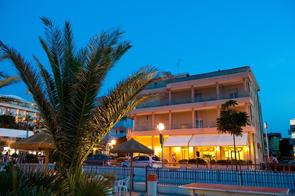 Albergo Villa Mauri Rimini Extérieur photo